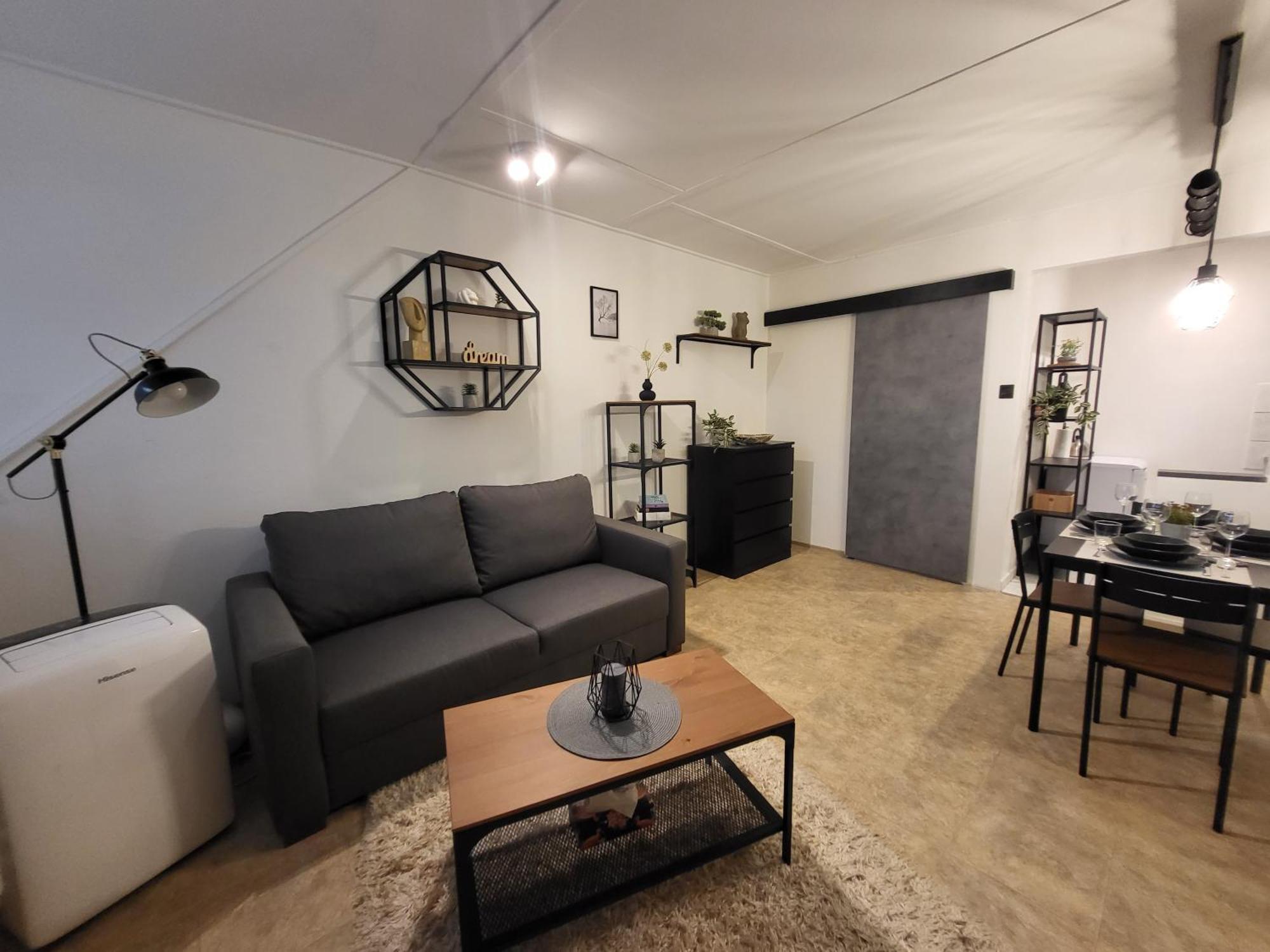 Bohemi Apartman Mosonmagyarovar Exterior photo